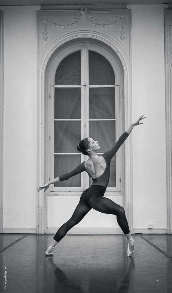 professeur danse classique Camille Sulpicy Eysines Bordeaux Mairie Amicale Laïque Eysines Sport Culture Loisir bien être